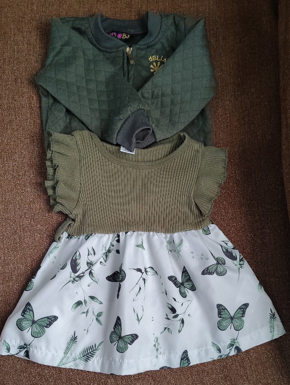 dELiA*s Olive Green Ribbed Top with Butterfly Print Skirt